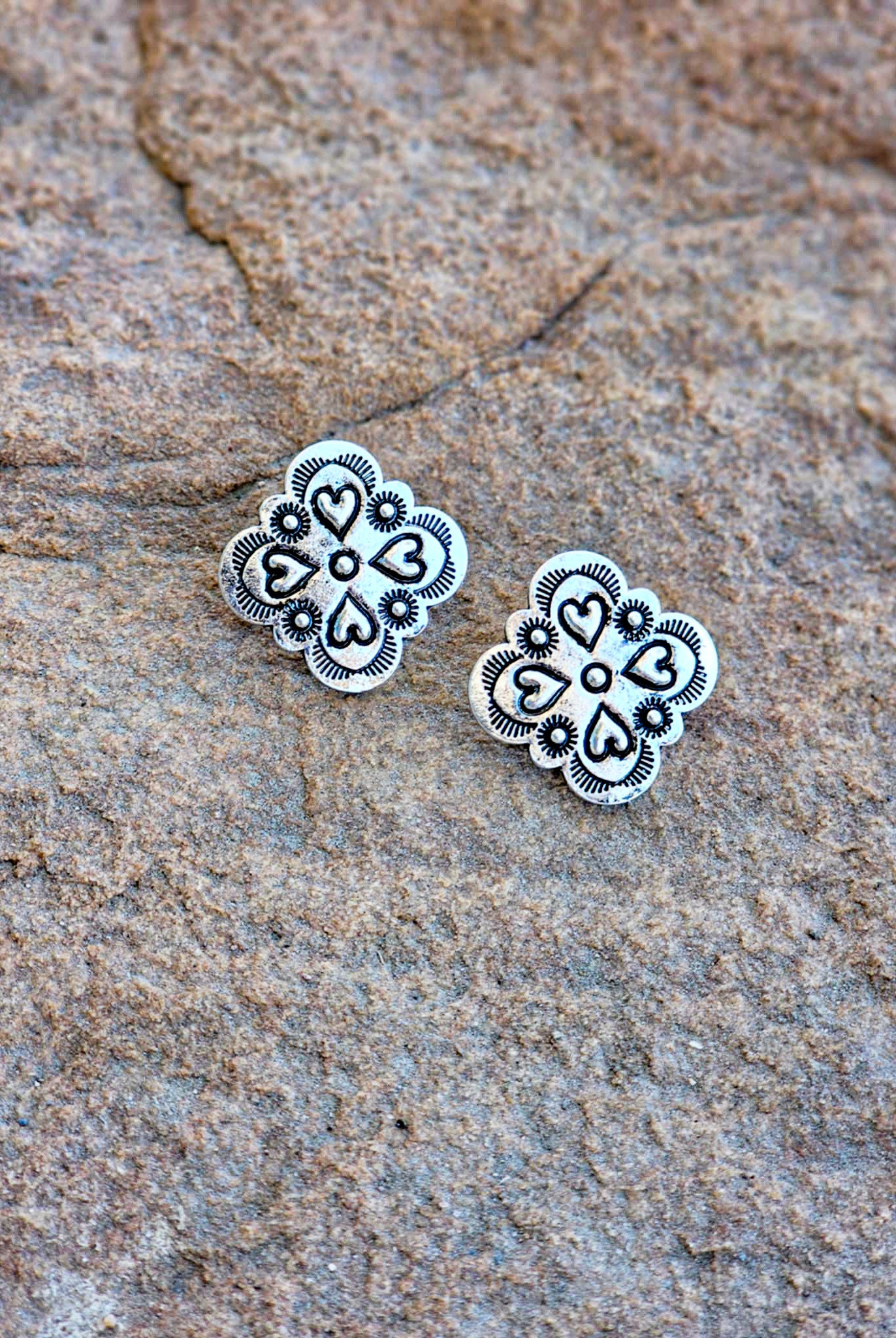 Western Texture Heart Design Earrings Earrings Blue Tortoise