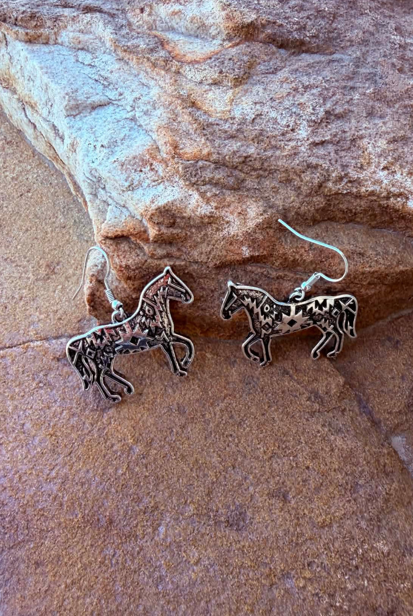 Horse Dangle Earring Earrings Blue Tortoise