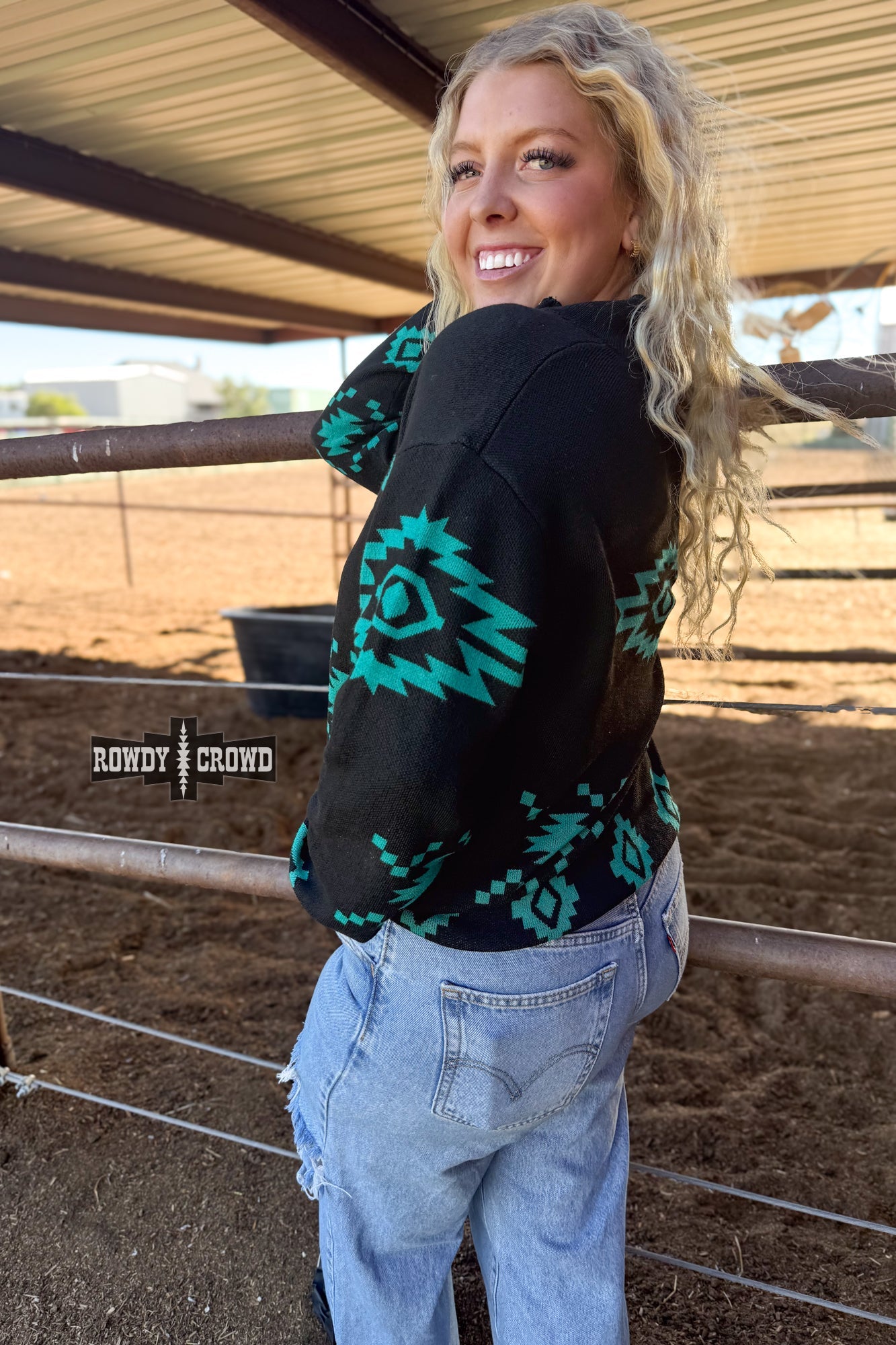 BLACK Calhoun Pullover Pullover Rowdy Crowd Clothing