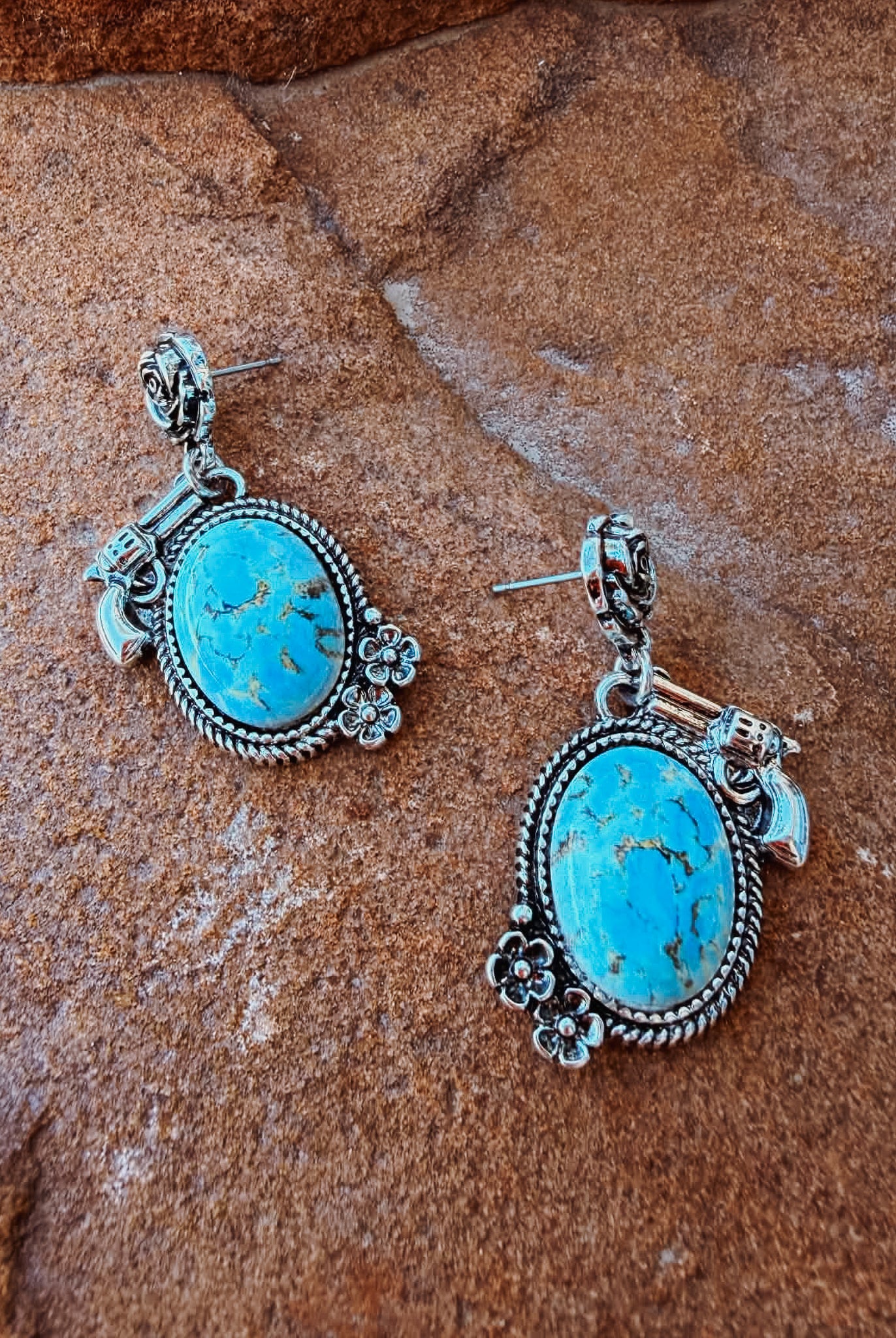 Rose Stone Stud Earring Earrings Blue Tortoise