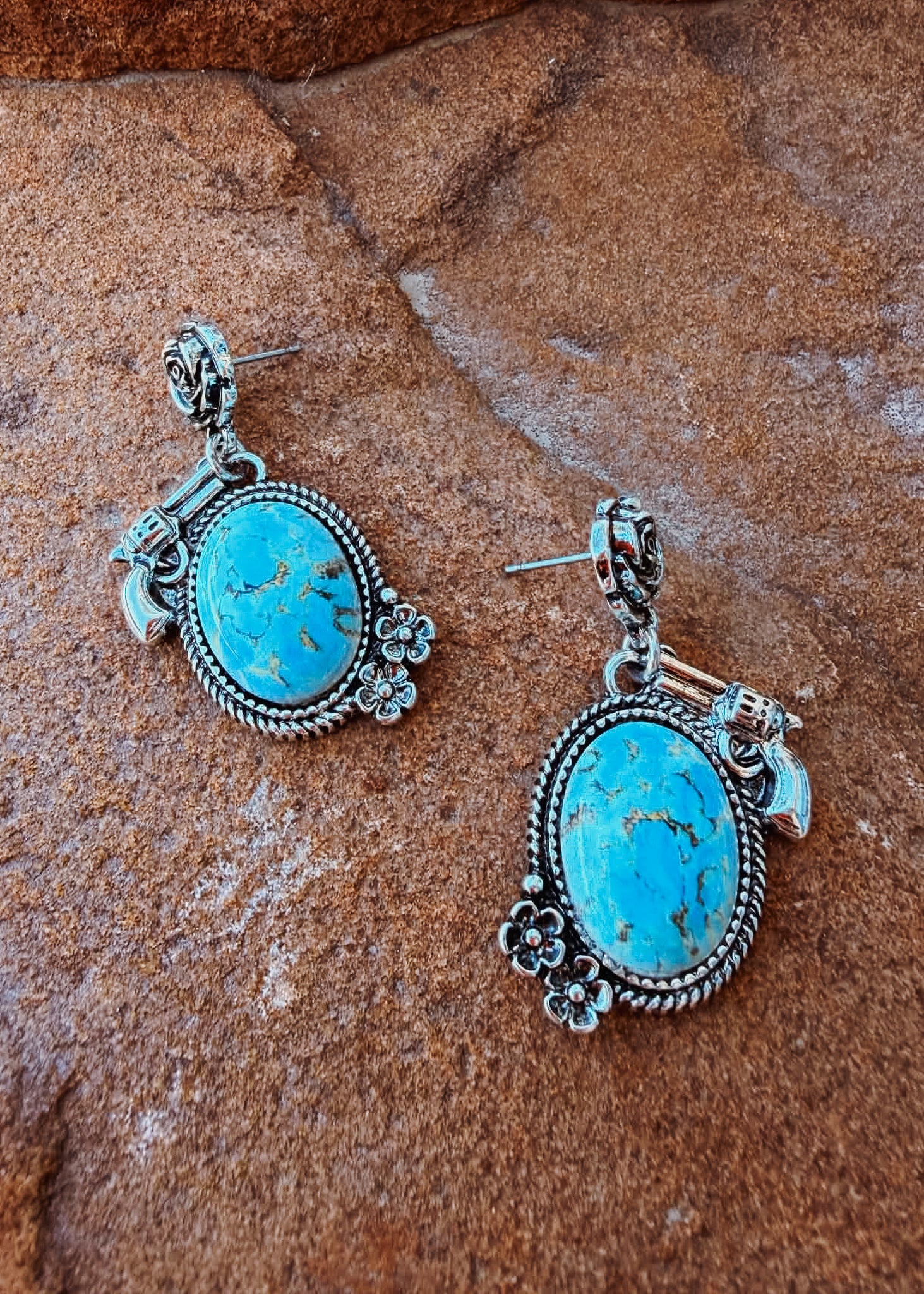 Rose Stone Stud Earring Earrings Blue Tortoise