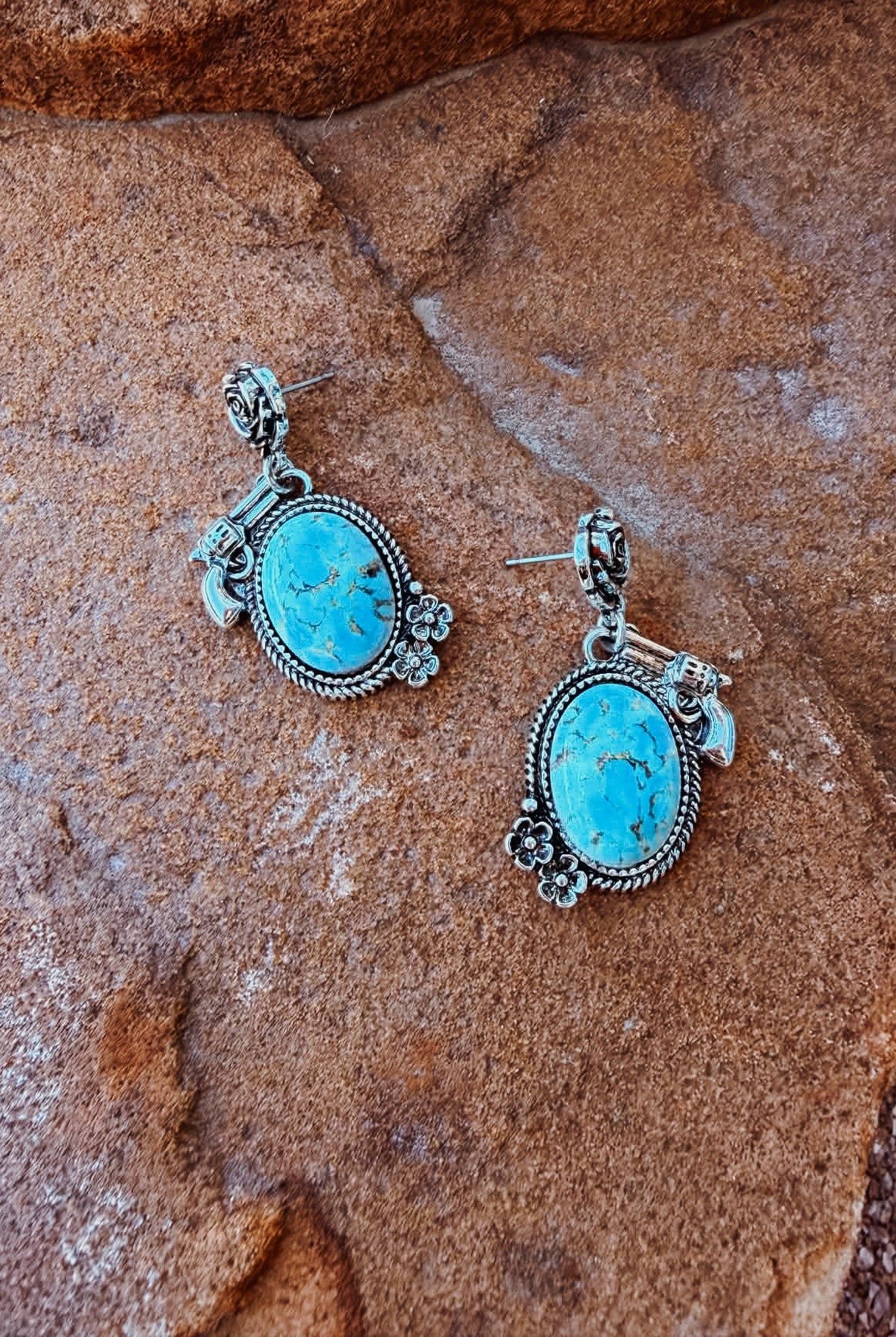 Rose Stone Stud Earring Earrings Blue Tortoise