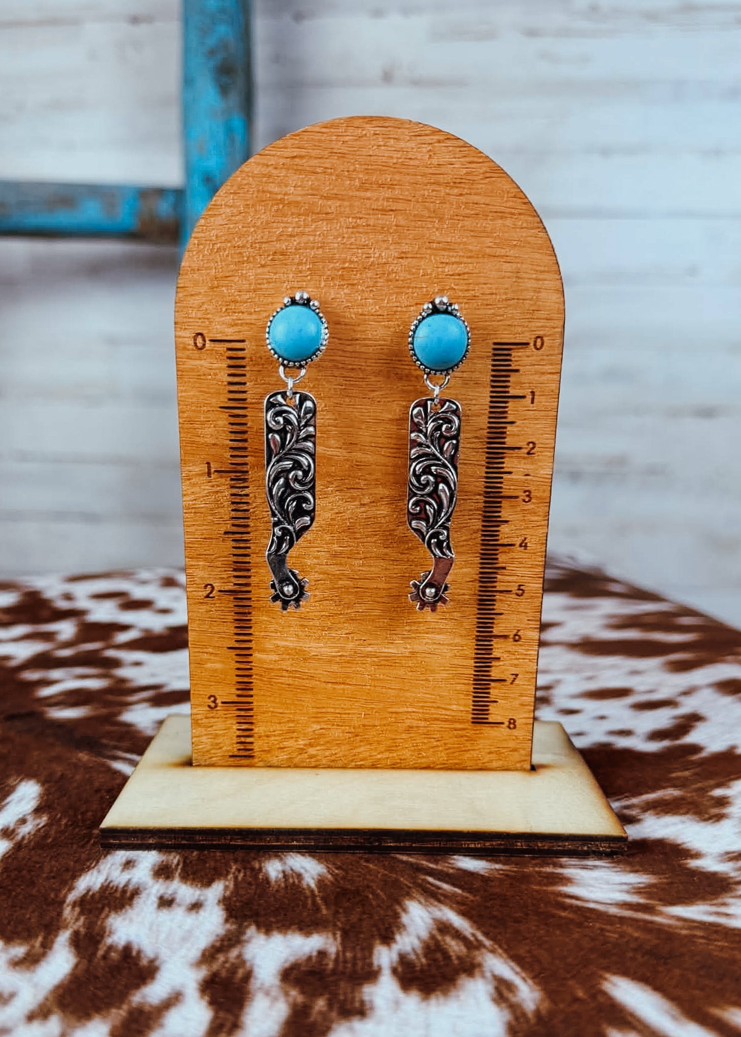Western Spur Stud Earring Earrings Blue Tortoise