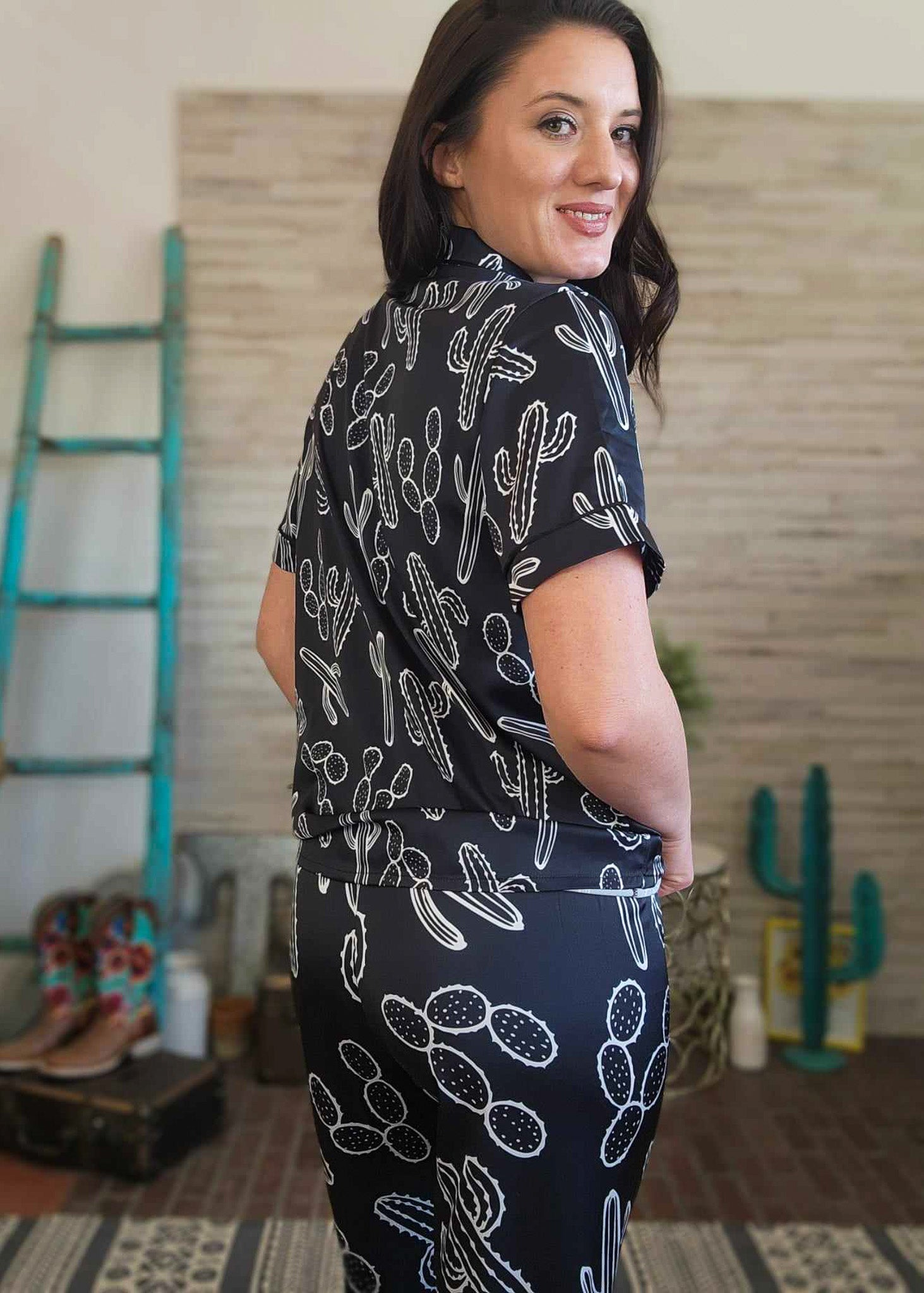 Black & White Cactus Silky Pajamas pajamas The Cinchy Cowgirl (YC)   