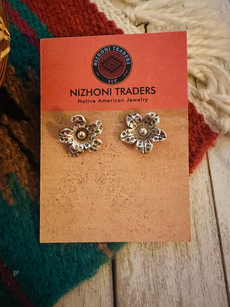 Silver Flower Stud Earrings NT jewelry Nizhoni Traders LLC   