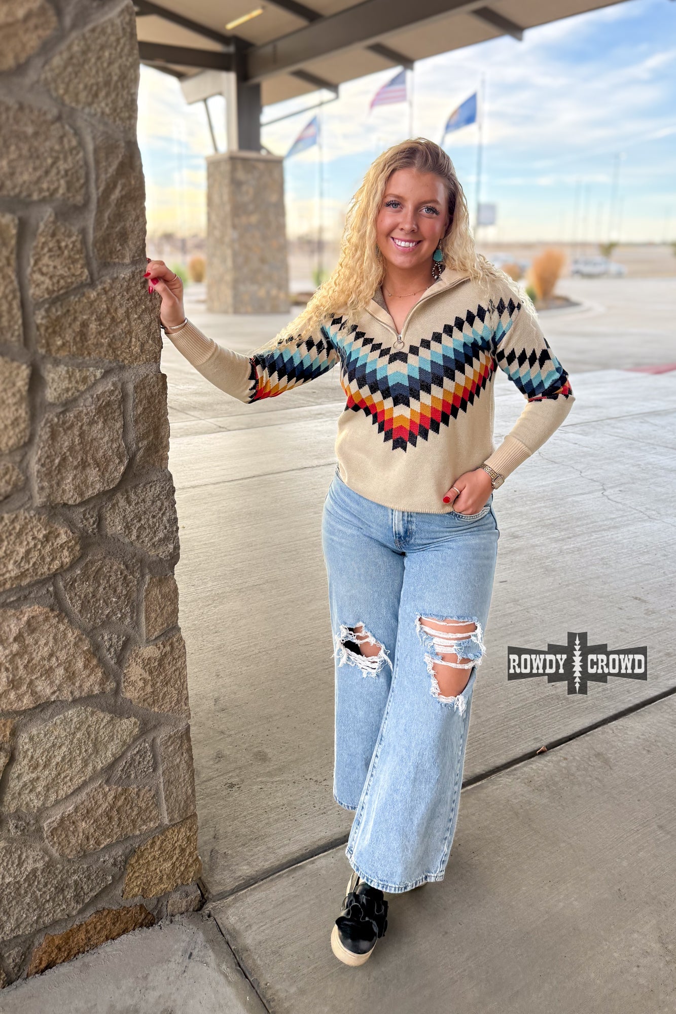 Quade Pullover Pullover Rowdy Crowd Clothing