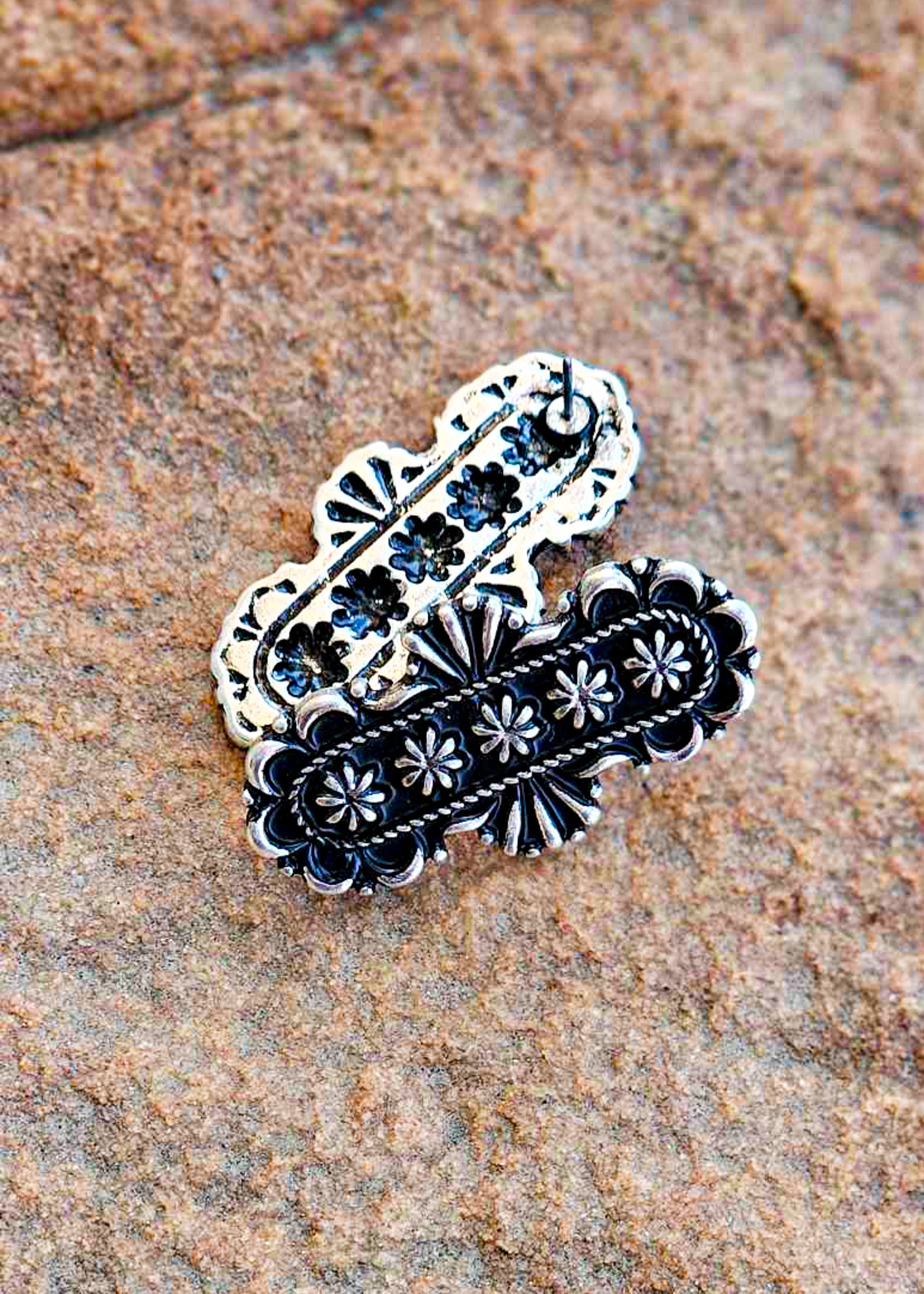 Oval Concho Stud Earrings Earrings Blue Tortoise