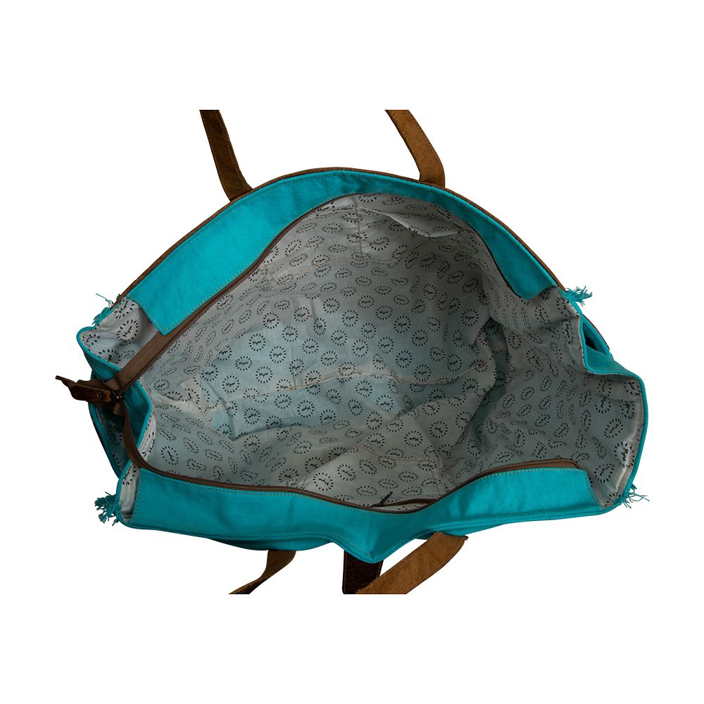cowgirl weekender handbag, inside view